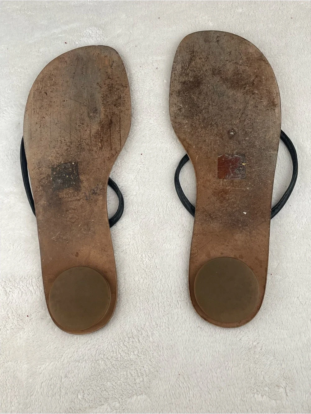 Nordstrom boutique Black Leather Floral Rhinestone Thong Sandals